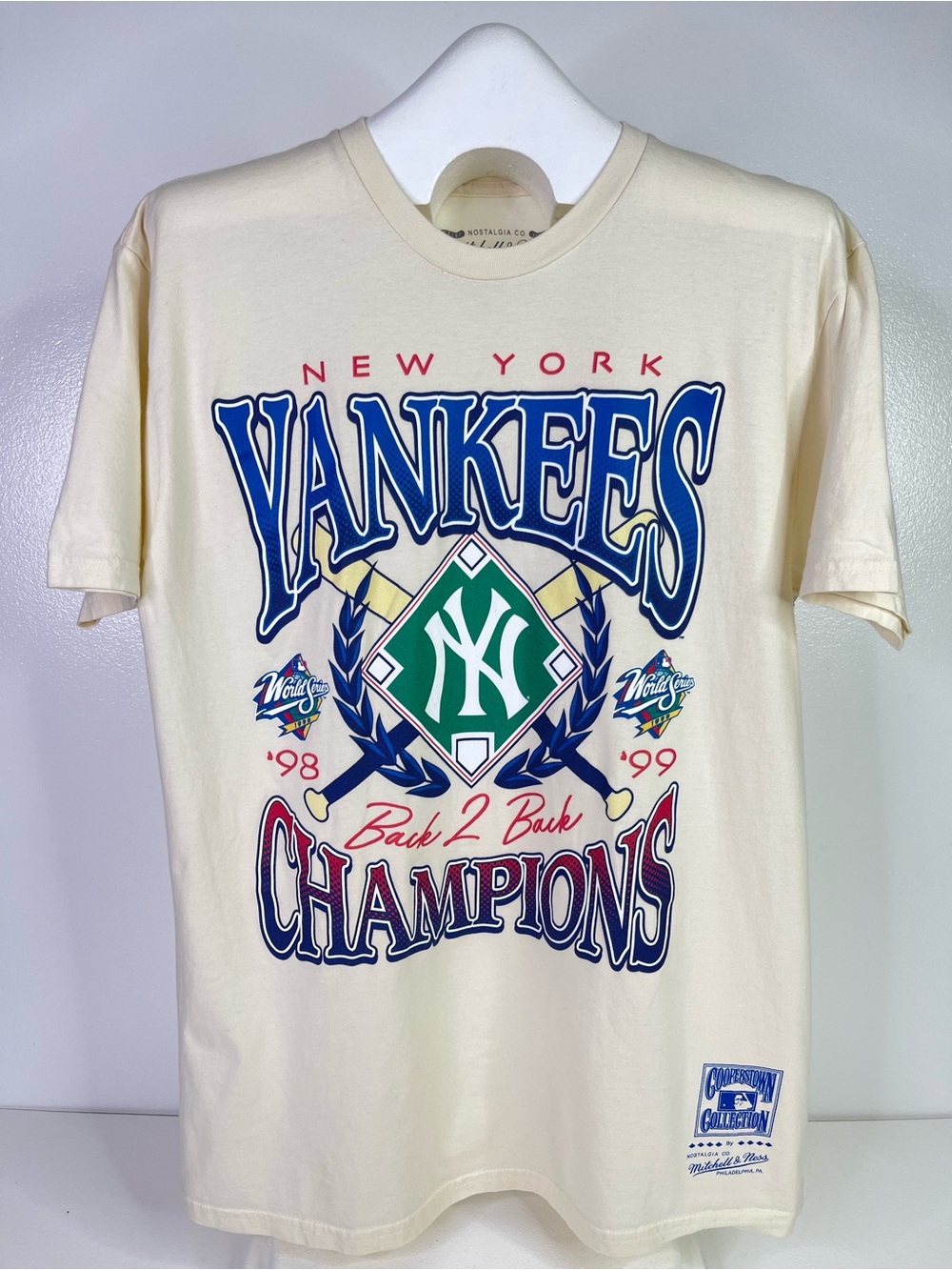 Mitchell & Ness NY Yankees 98 99 Back 2 Back Champions Shirt Cream Men X